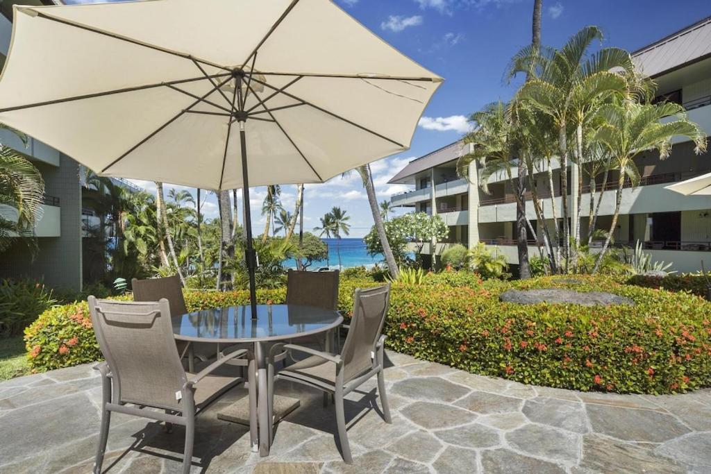 Hawaiian-Style Oceanview Across The Street From Historic Magic Sands Beach Park - White Sands Village 202 Каилуа-Кона Экстерьер фото